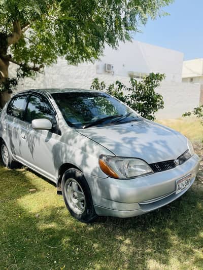 Toyota Platz 2000