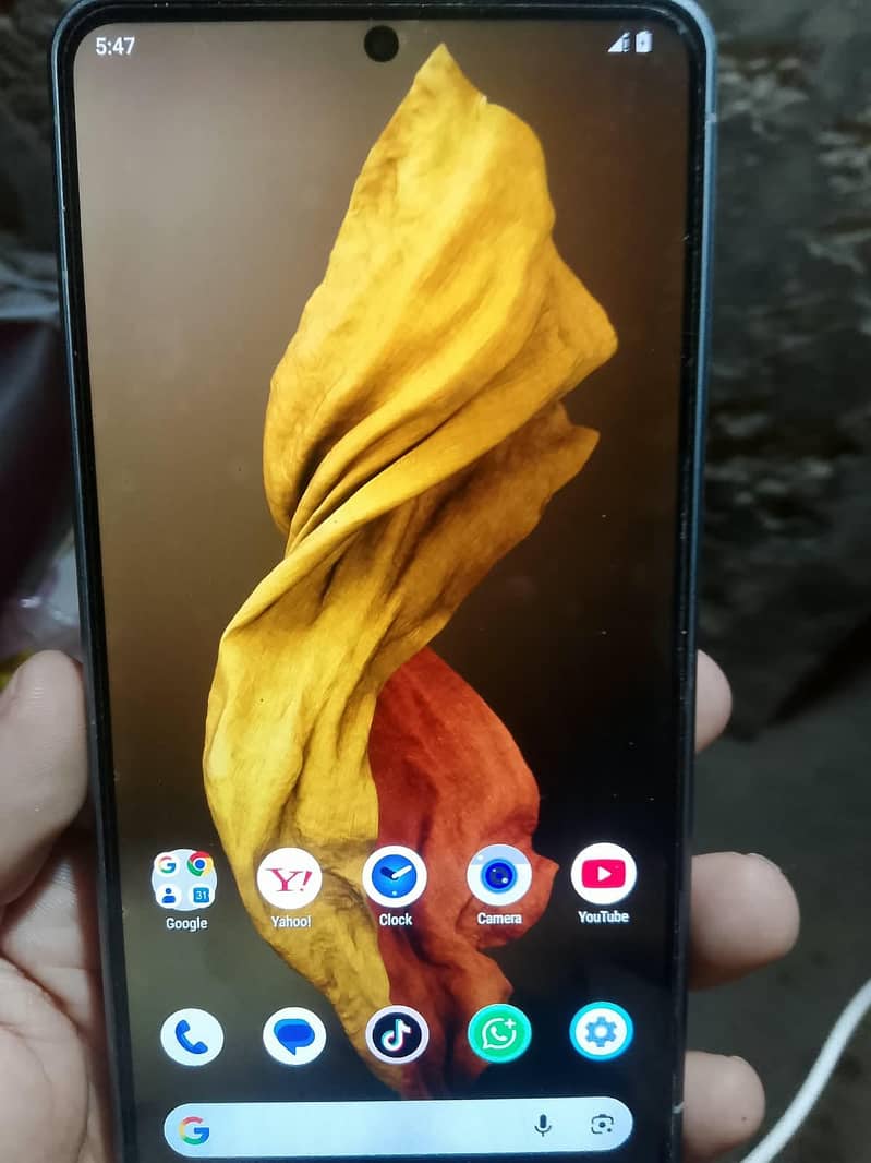 Sharp Aquos Sense7 2
