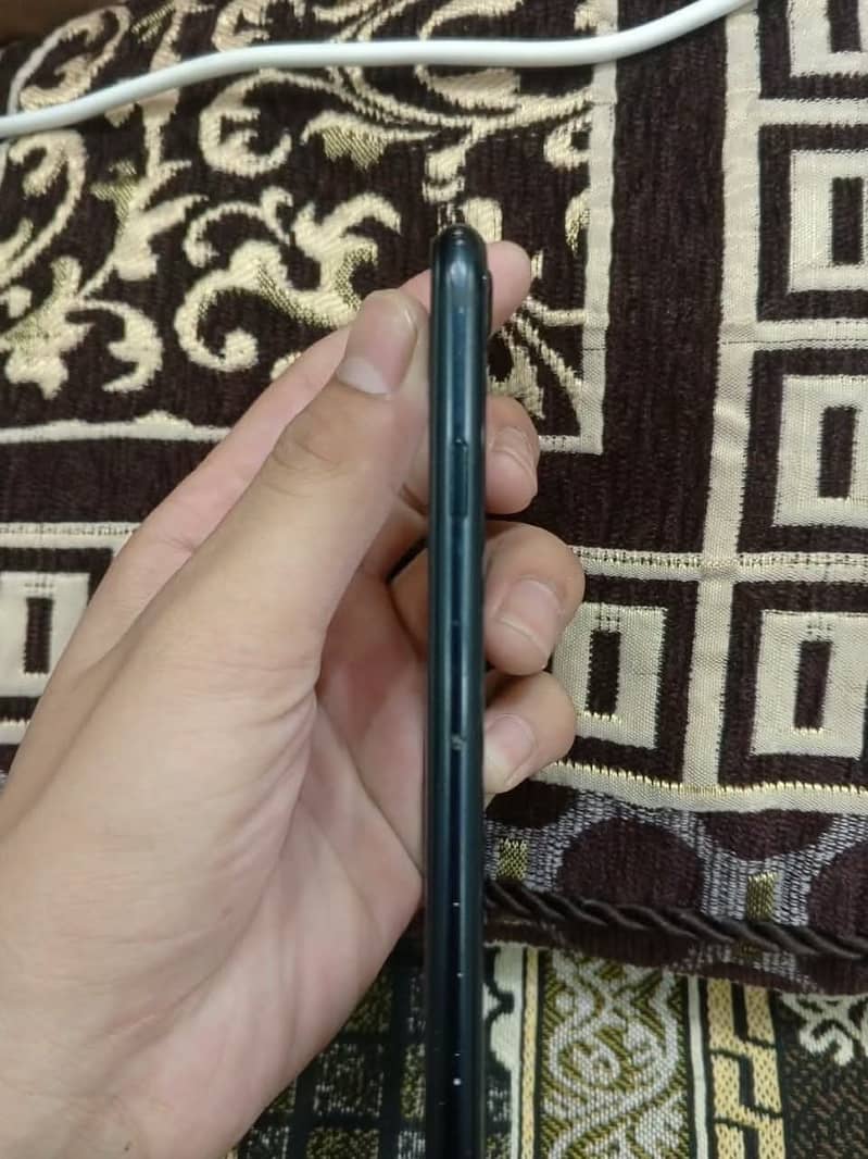 Apple iPhone SE 0