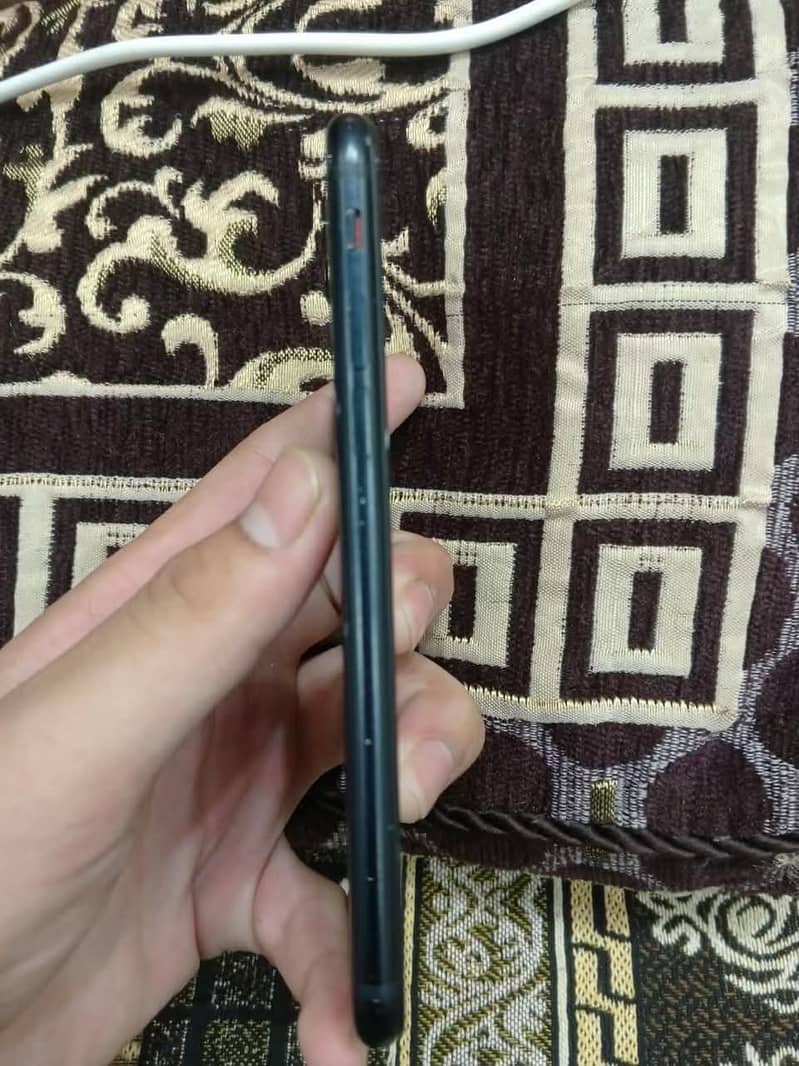 Apple iPhone SE 7