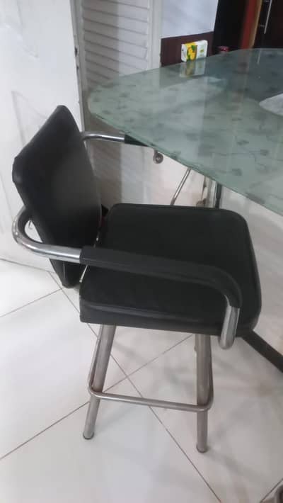 Dinning Chairs | 6 Pair | New Condition | 0323/8561/734