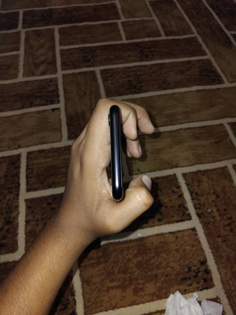 Apple iPhone SE 2 2