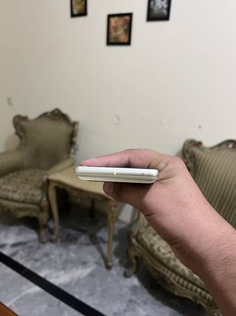 Google Pixel 7 6