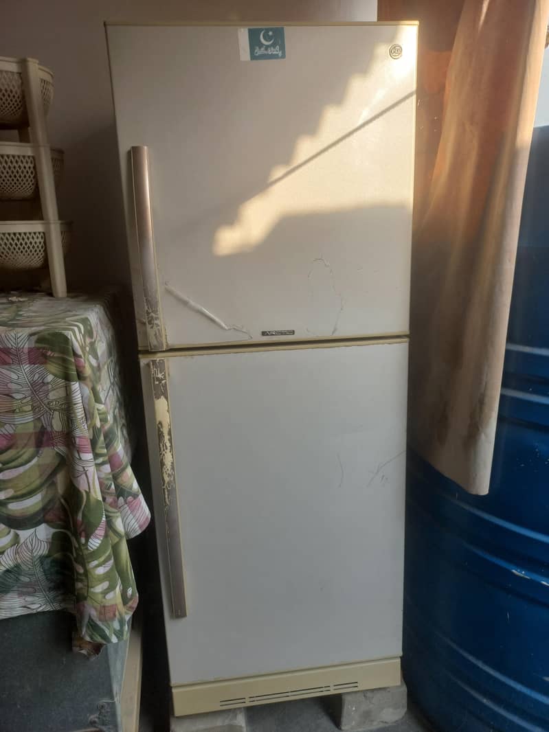 PEL REFRIGERATOR 0
