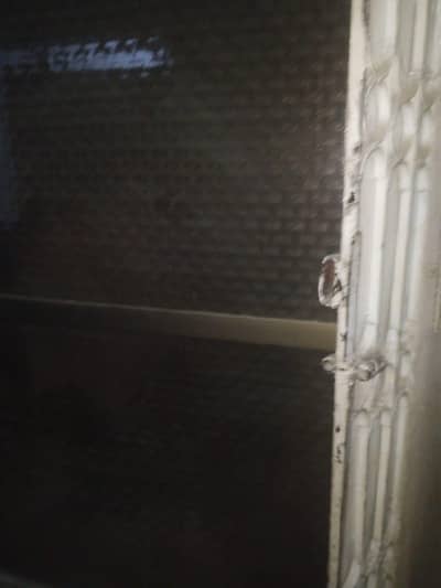 glass partition