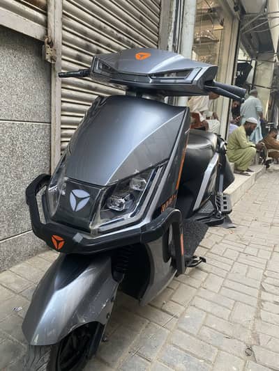 Yadea T5L Lithium Model zero meter condtion