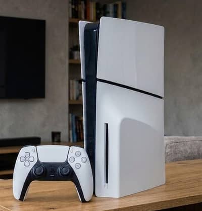 Playstation 5 Slim Used with 7 Discs