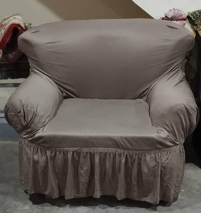 Sofa set for sale with sofa covers and centre table