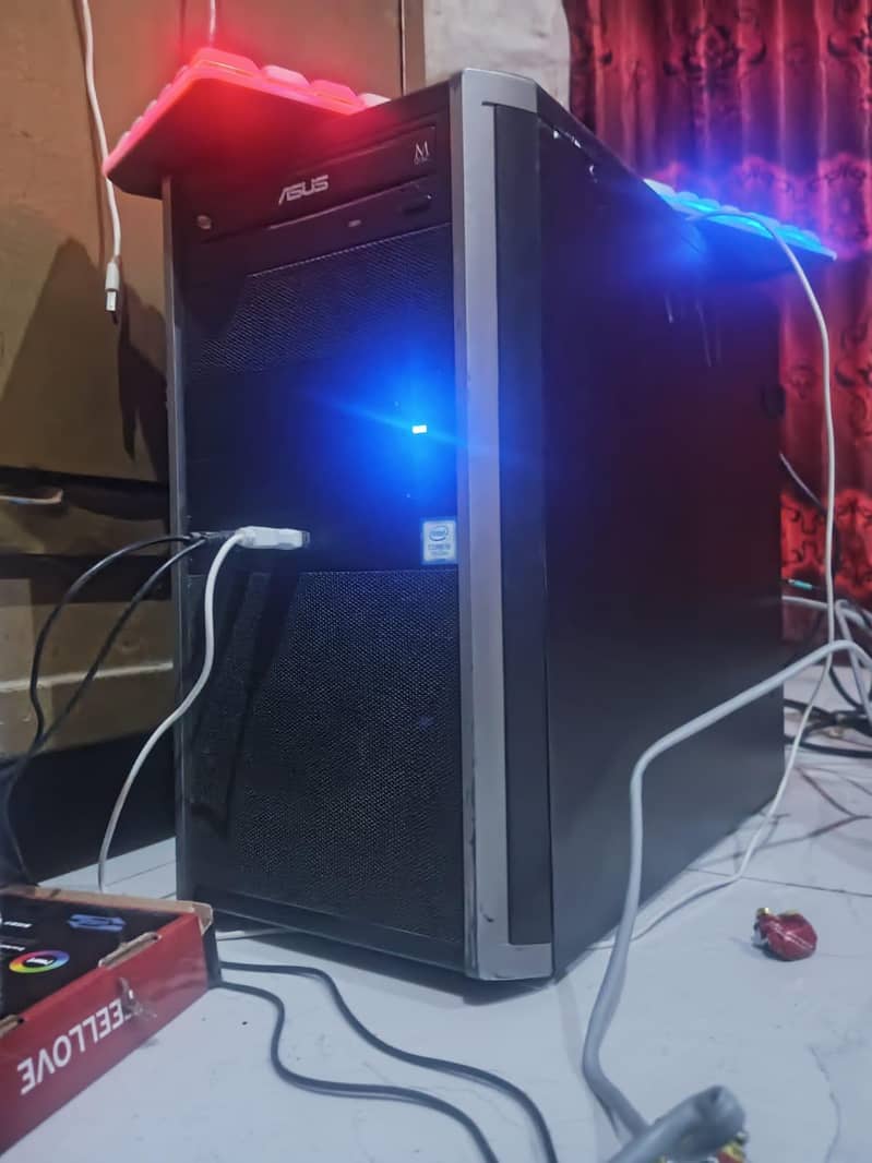 IAM SELLING MY GAMING COMPUTER  READ DECRYPTION 1