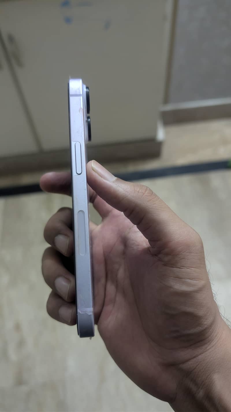 Apple iPhone 14 5