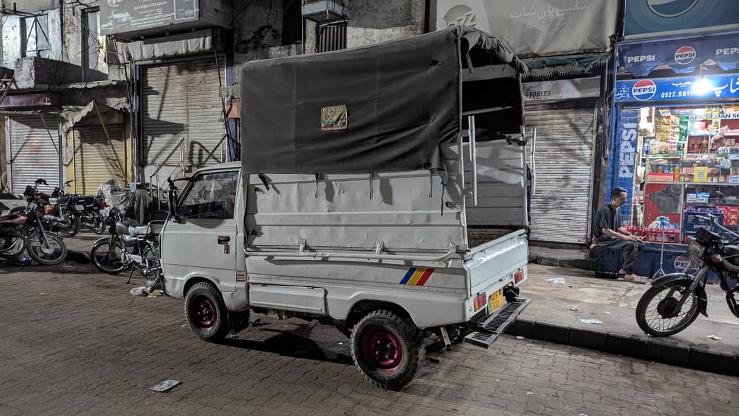 Suzuki Pickup 2