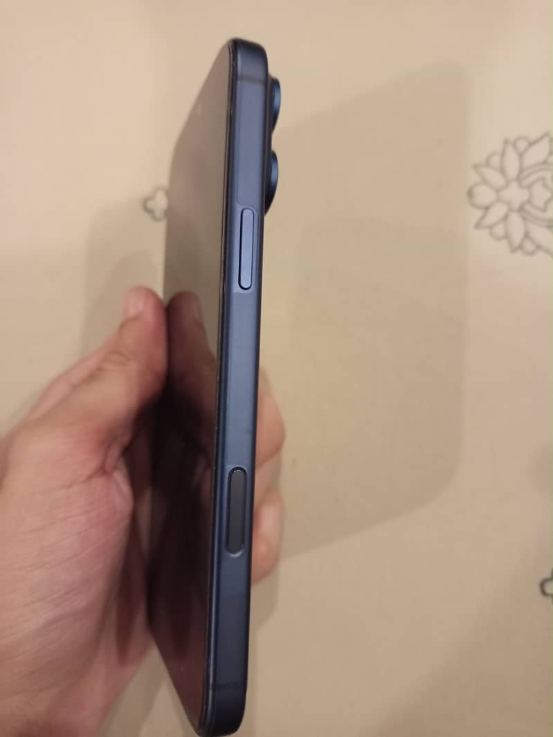 Apple iPhone 17 Pro Max 2