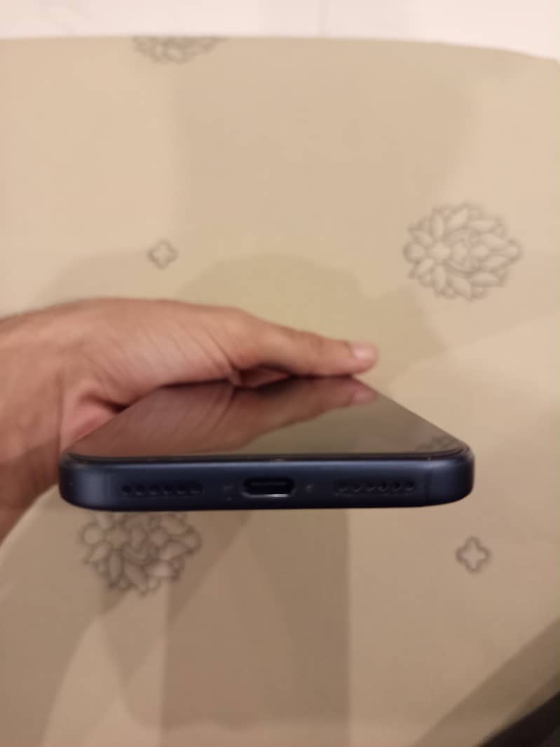 Apple iPhone 17 Pro Max 6