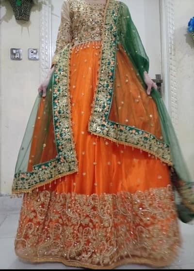 beautiful wedding dress new condition