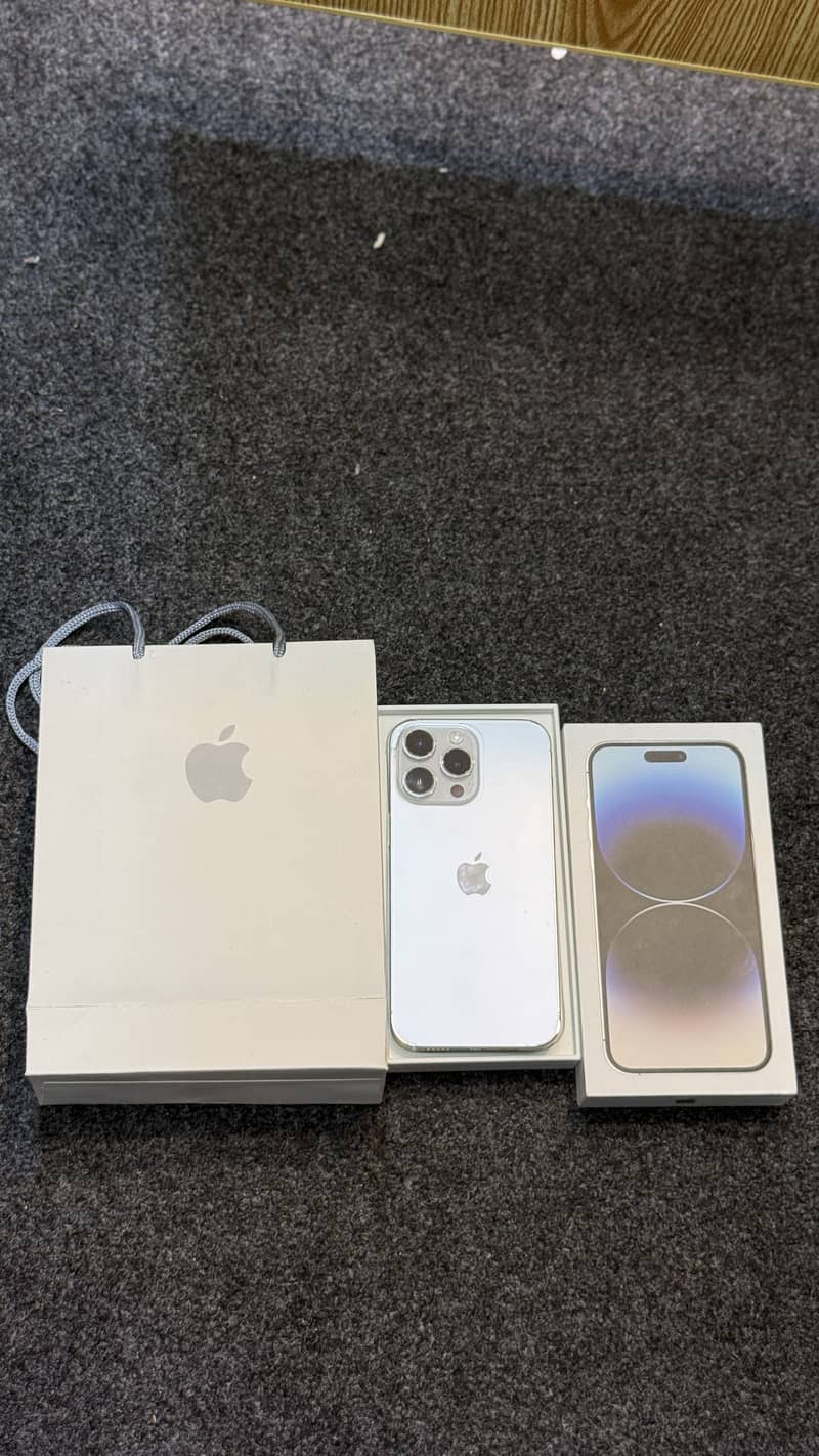 Apple iPhone 14 Pro Max 0
