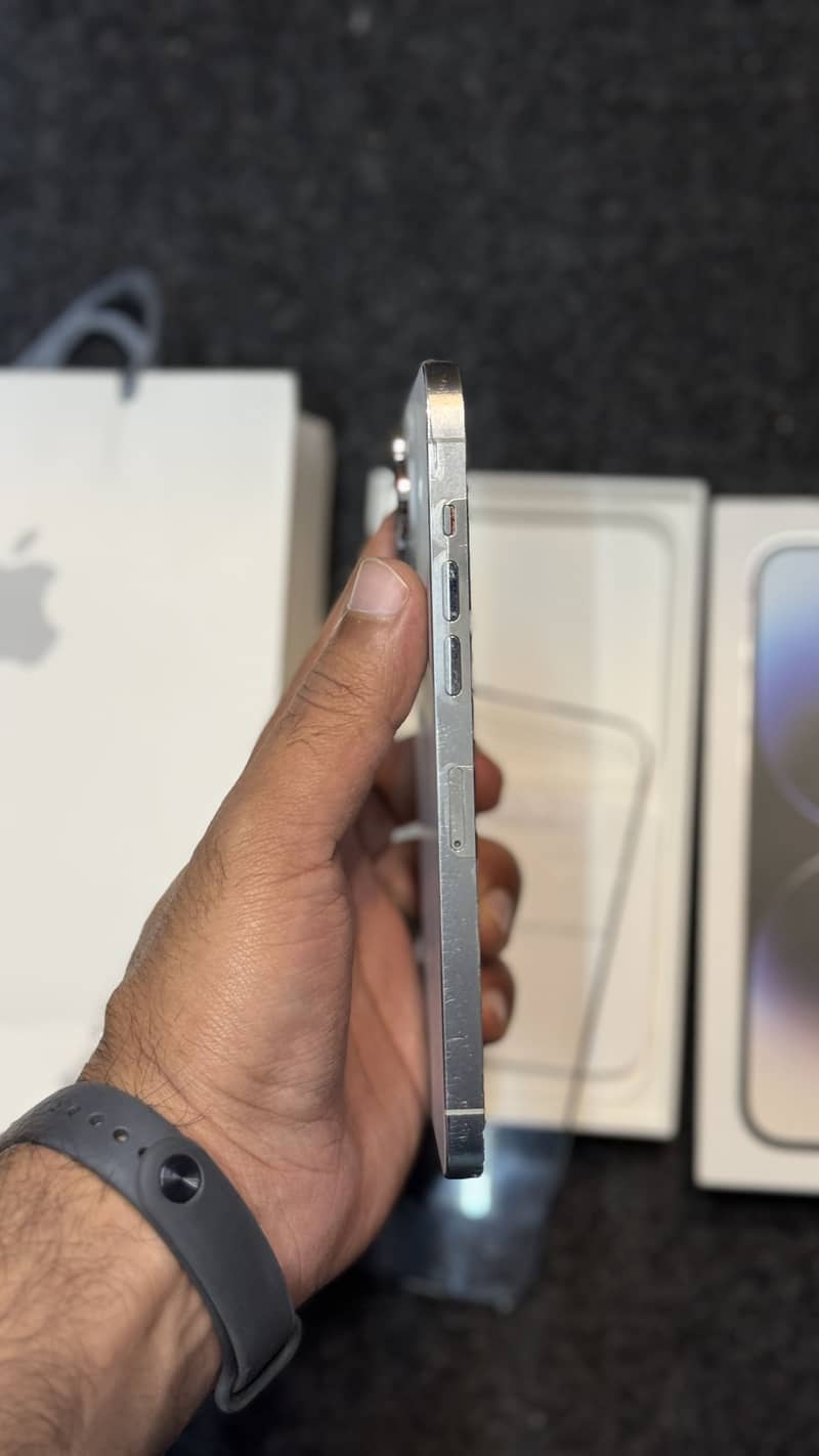 Apple iPhone 14 Pro Max 3