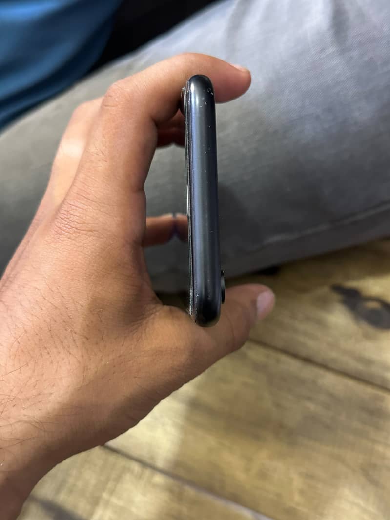 Apple iPhone XR 5