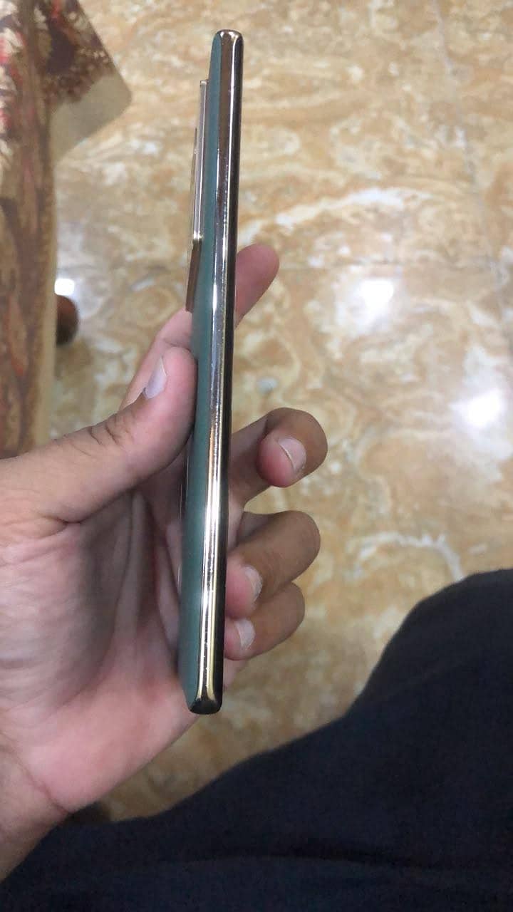 Infinix Note 40 Pro 5