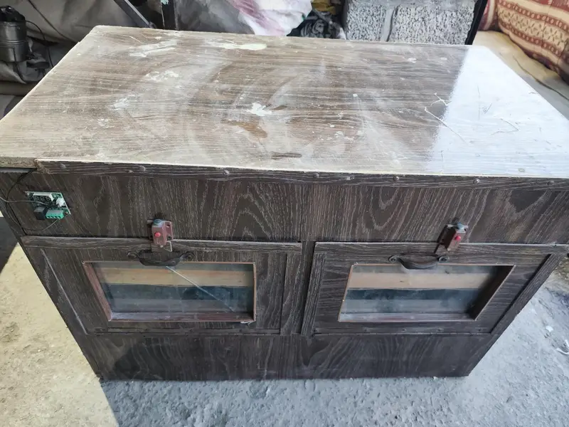 Custom Made Incubator — photo 2