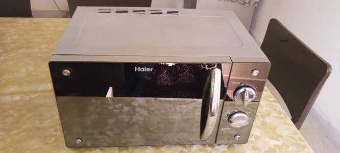 Haier Microwave Oven 2080M for Sale – Good Condition