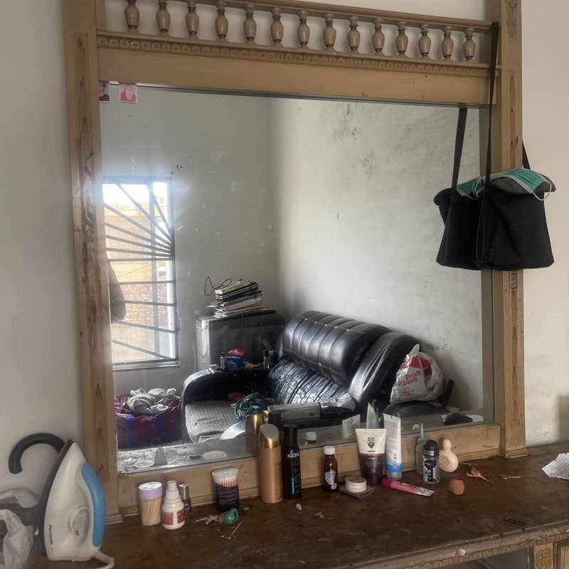 Dressing table 1