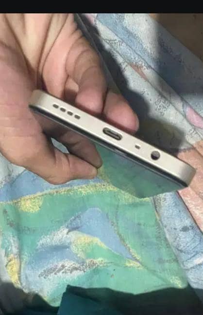 Realme C61 4