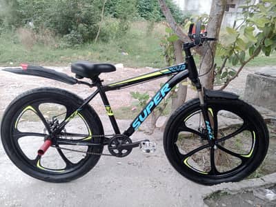 urgent sale karni hai 2 sa 3 month only use