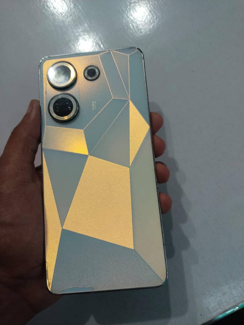 Tecno CAMON 20 0