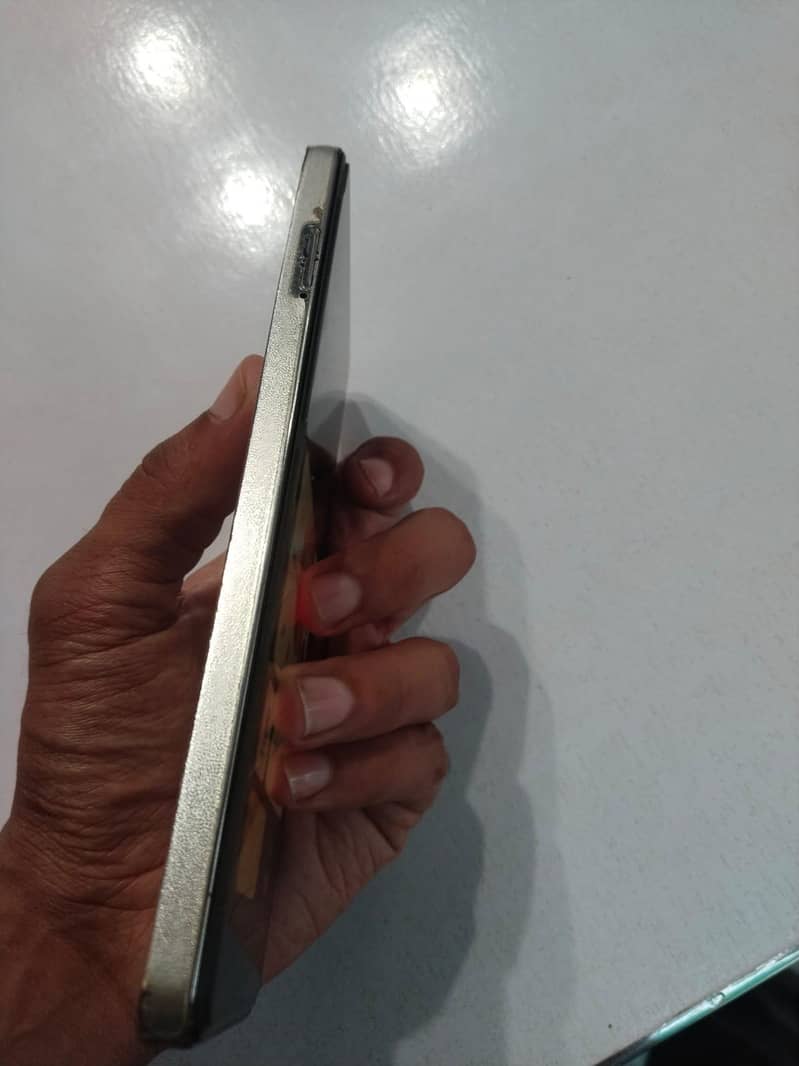 Tecno CAMON 20 3
