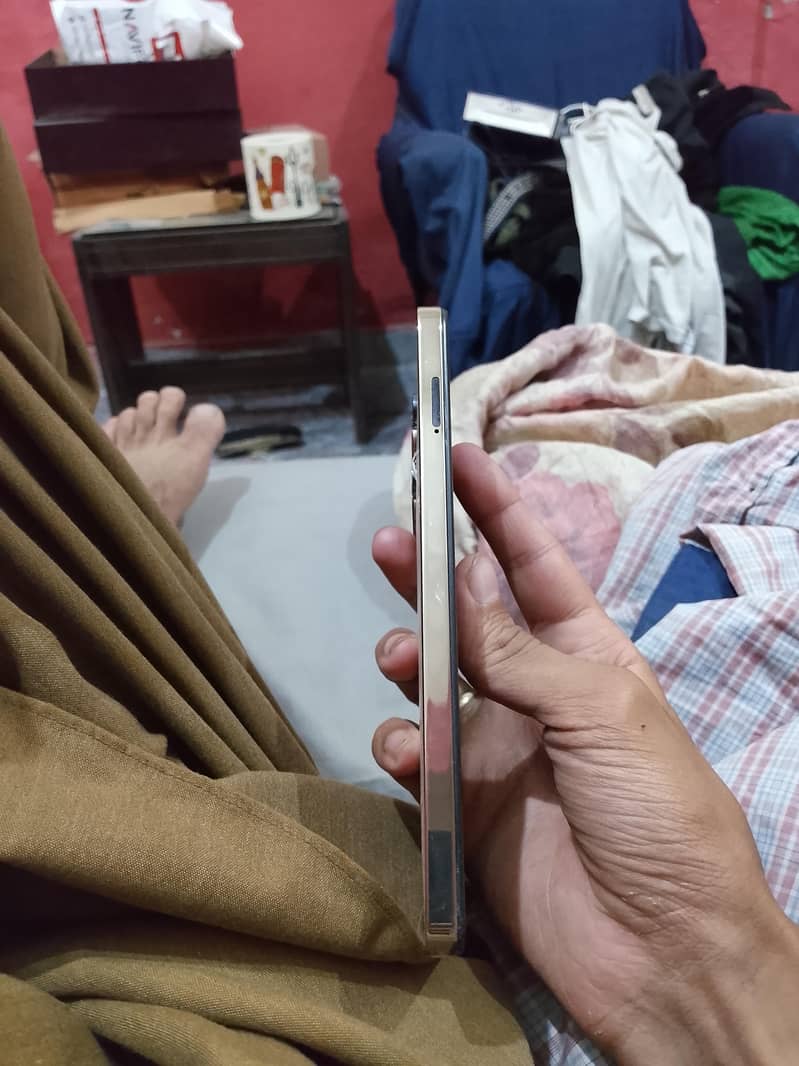 Infinix Note 30 5