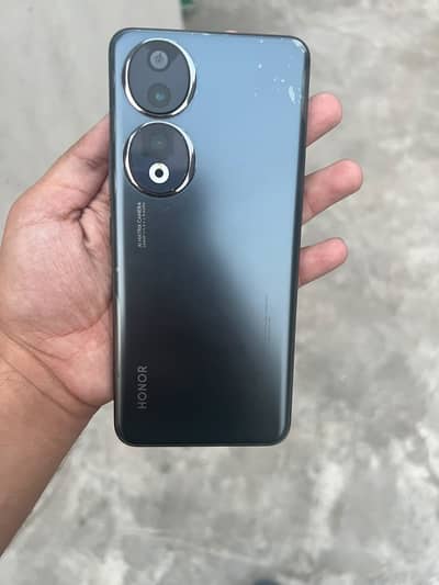 Honor 90