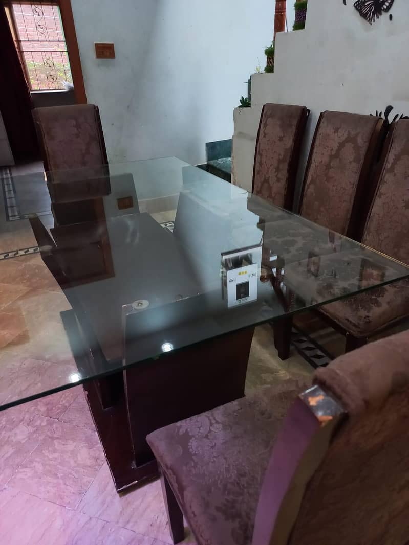 DINNING TABLE 5 CHAIRS 1