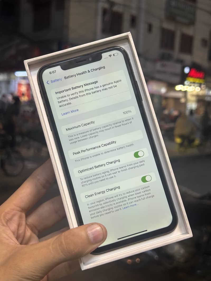 Apple iPhone XS Max 3