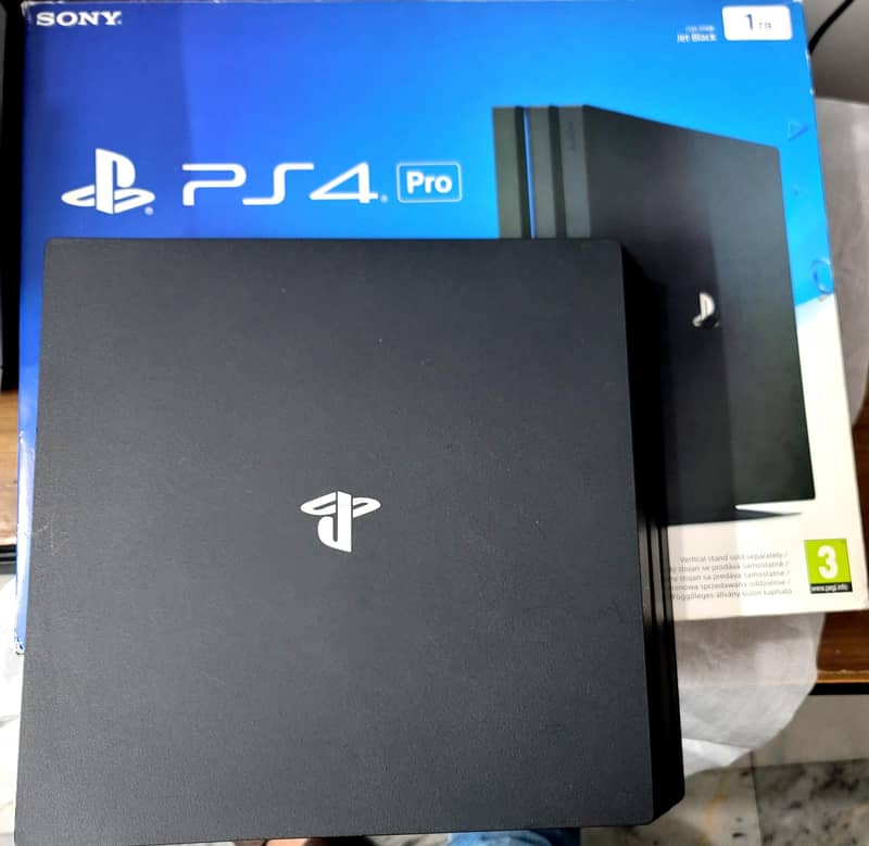 PS4 PRO 1TB 4