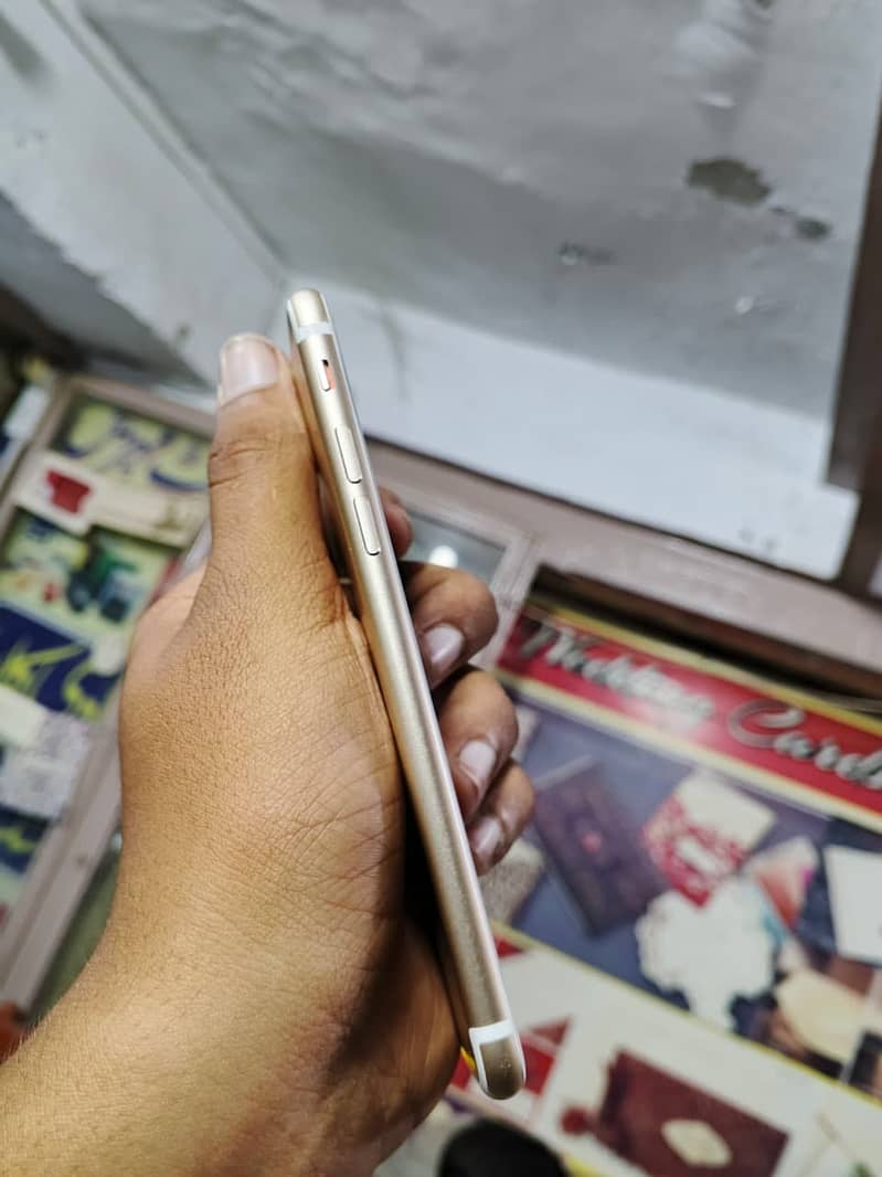 Apple iPhone 7 6