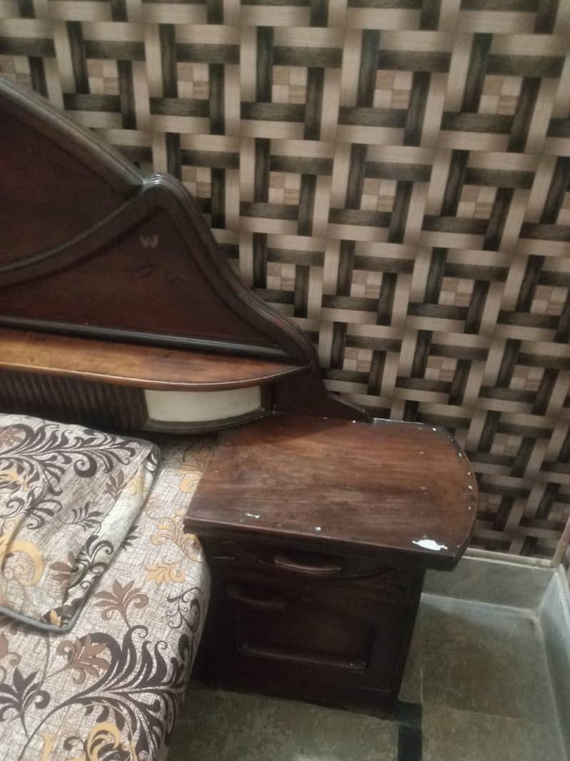 Bed set with dressing table 5