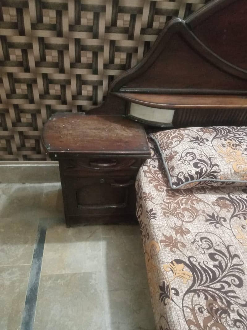 Bed set with dressing table 6