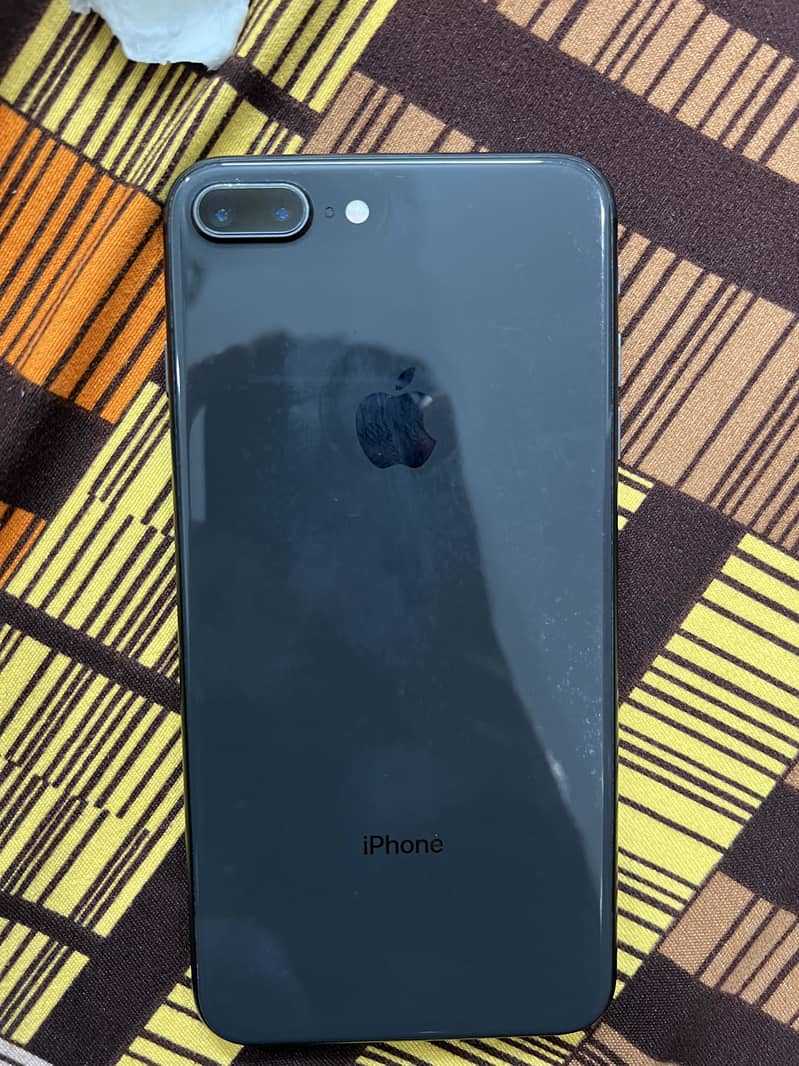 Apple iPhone 8 Plus 0