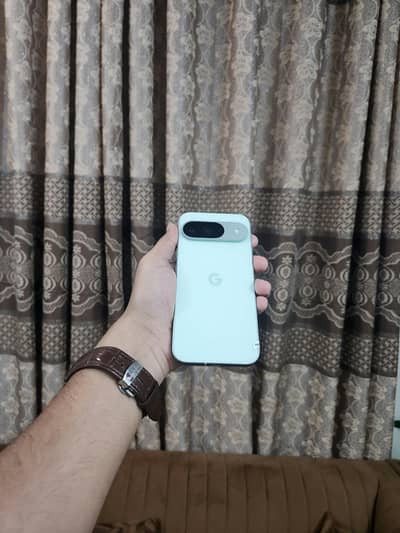 Google Pixel 9