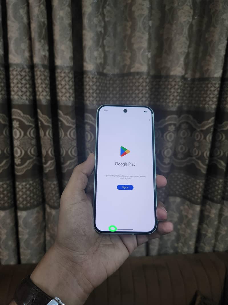 Google Pixel 9 4