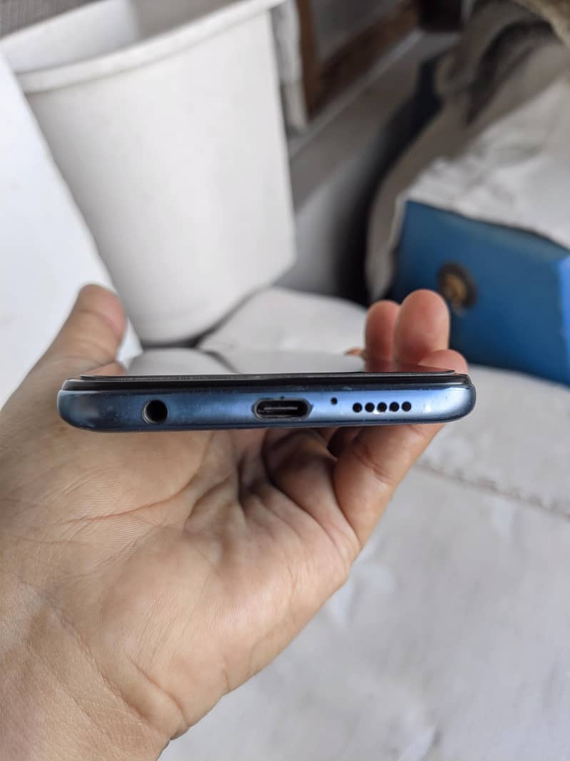 Xiaomi Redmi Note 9S 4
