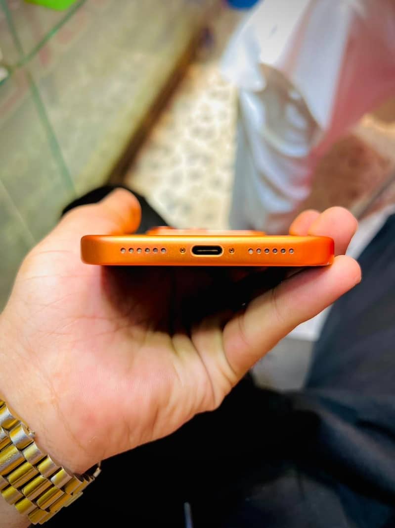 Apple iPhone 17 Pro Max 3