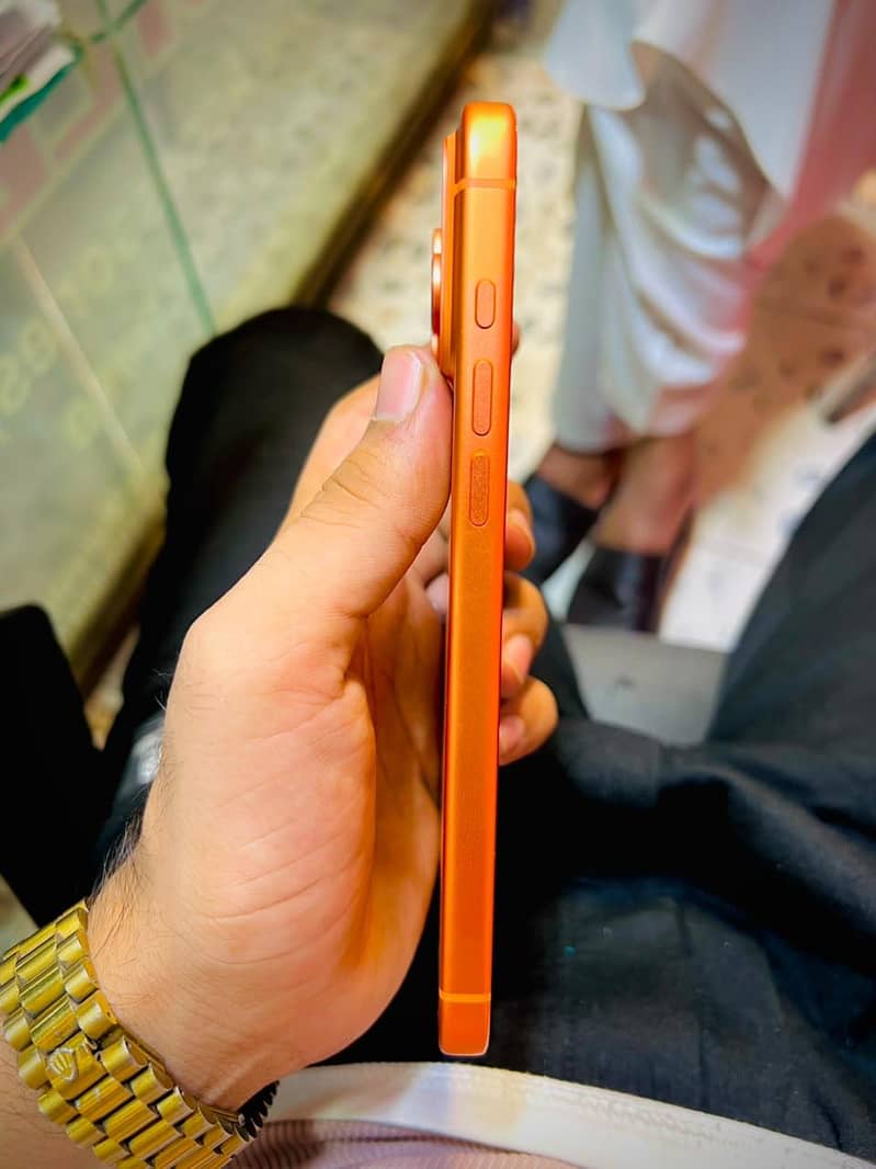 Apple iPhone 17 Pro Max 5