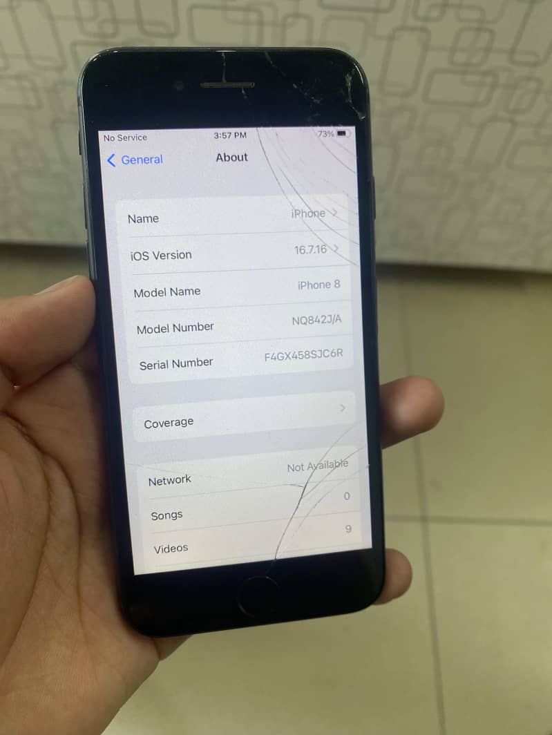 Apple iPhone 8 3