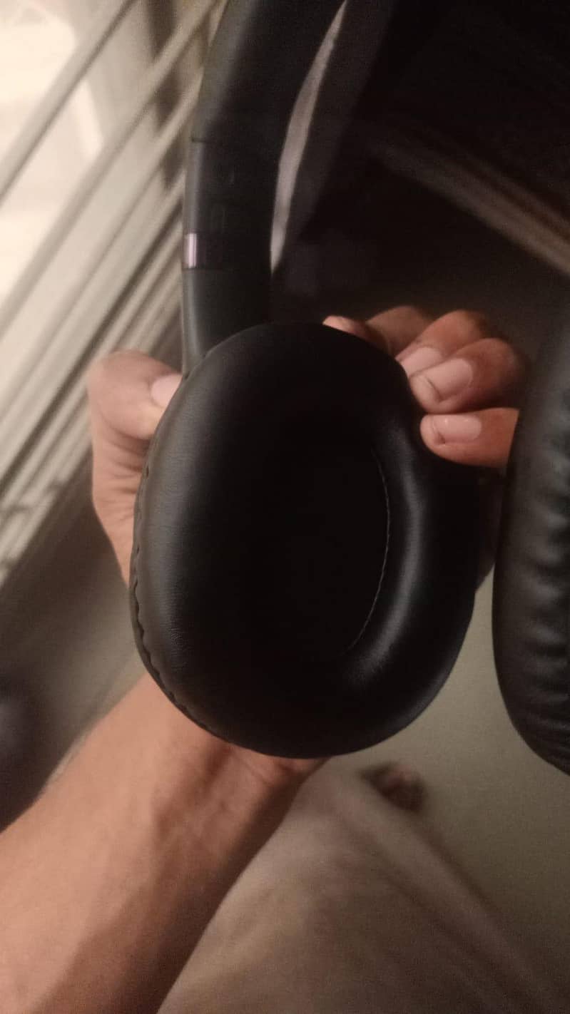 zero Storm Head phone 2