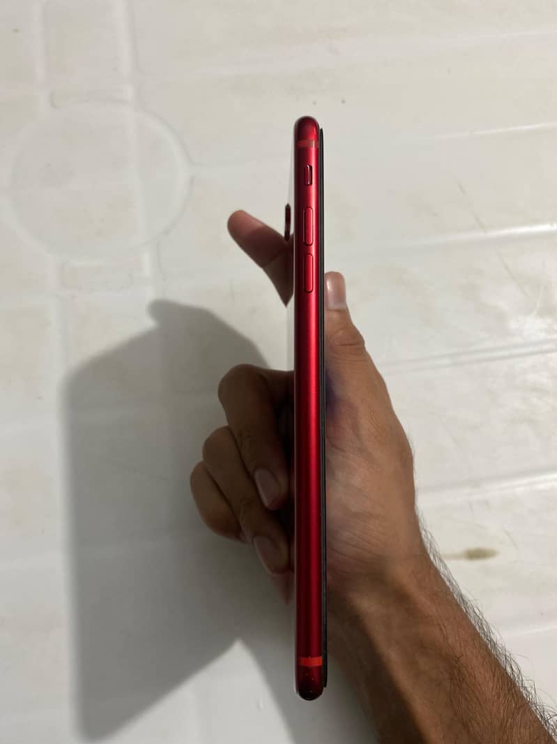 Apple iPhone 8 Plus 1