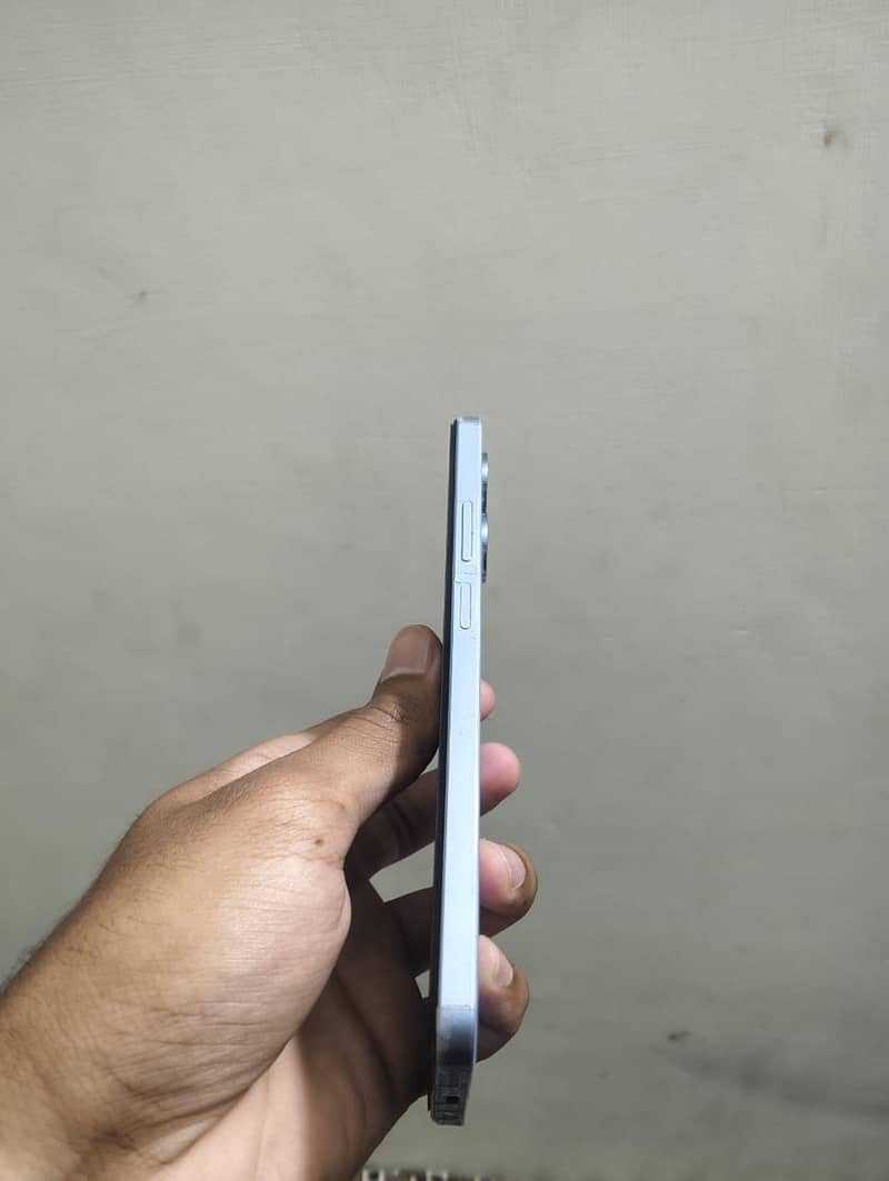 Realme Note 60 5