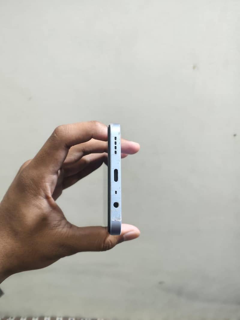 Realme Note 60 6