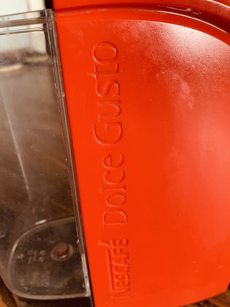 NESCAFE Dolche Gusto Coffee Machine 3