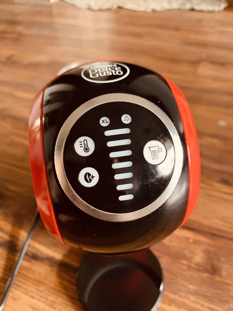 NESCAFE Dolche Gusto Coffee Machine 6